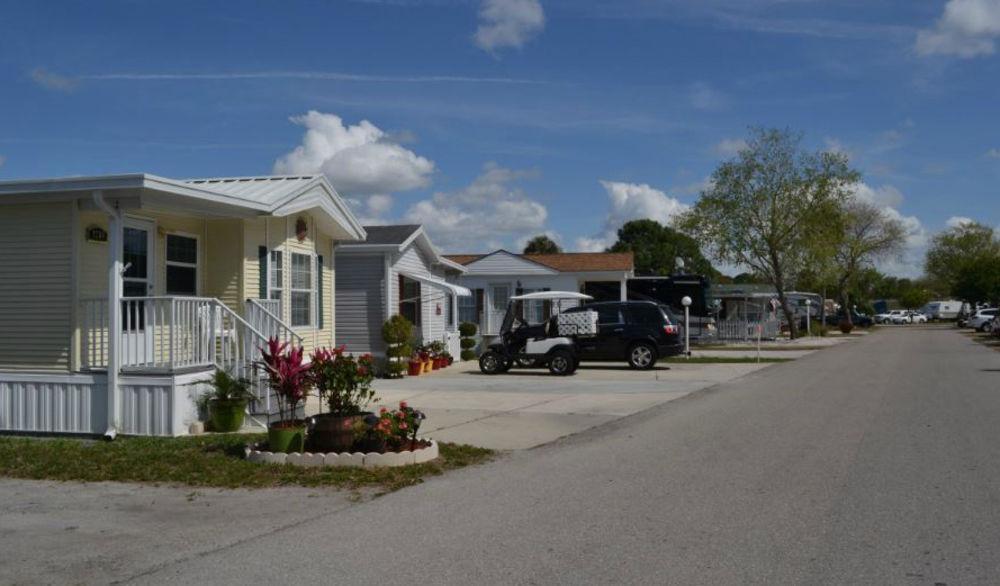 Winter Quarters Encore Manatee Rv Resort Bradenton Exterior foto